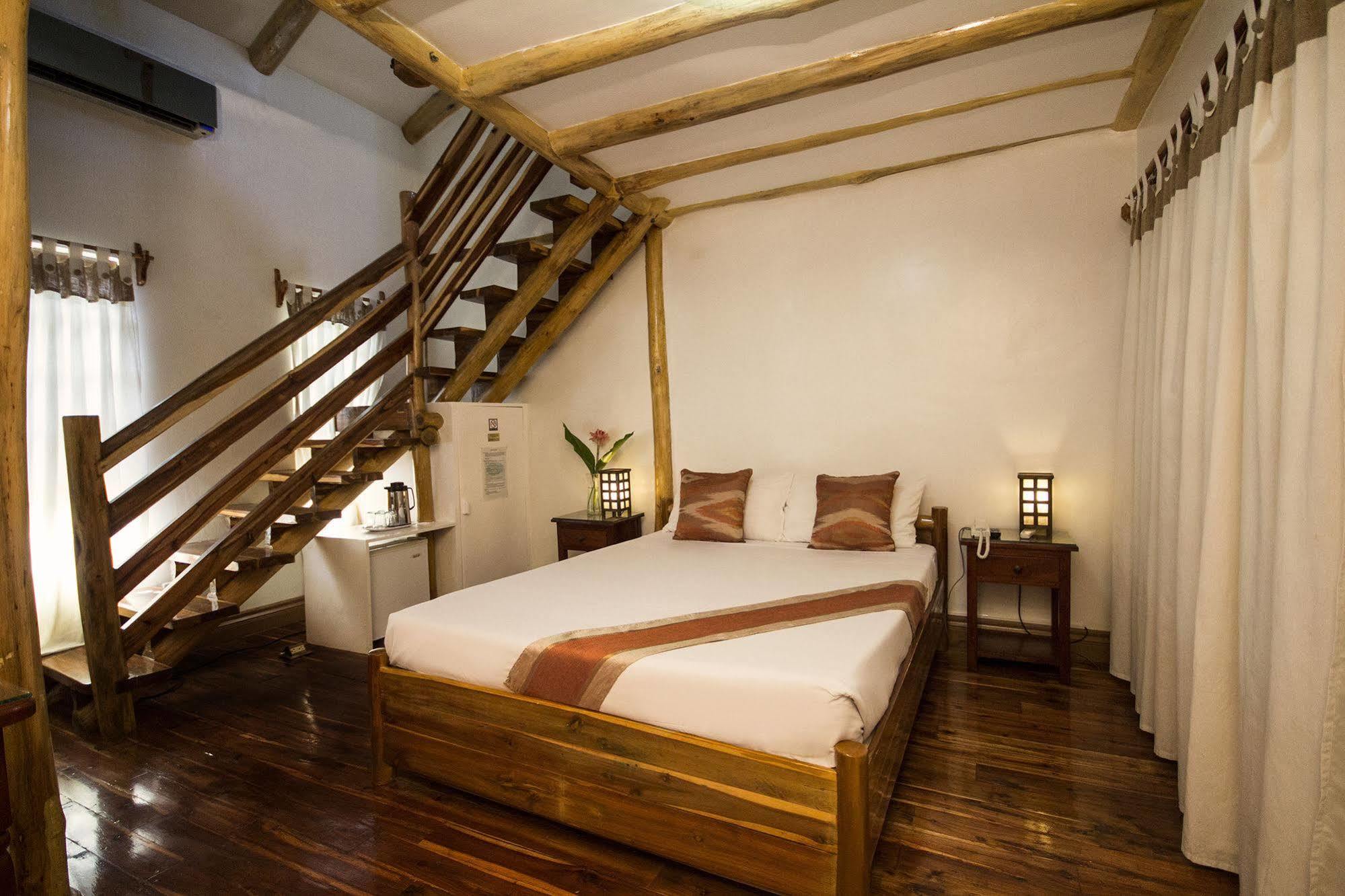 Palo Alto Bed & Breakfast Puerto Princesa Extérieur photo